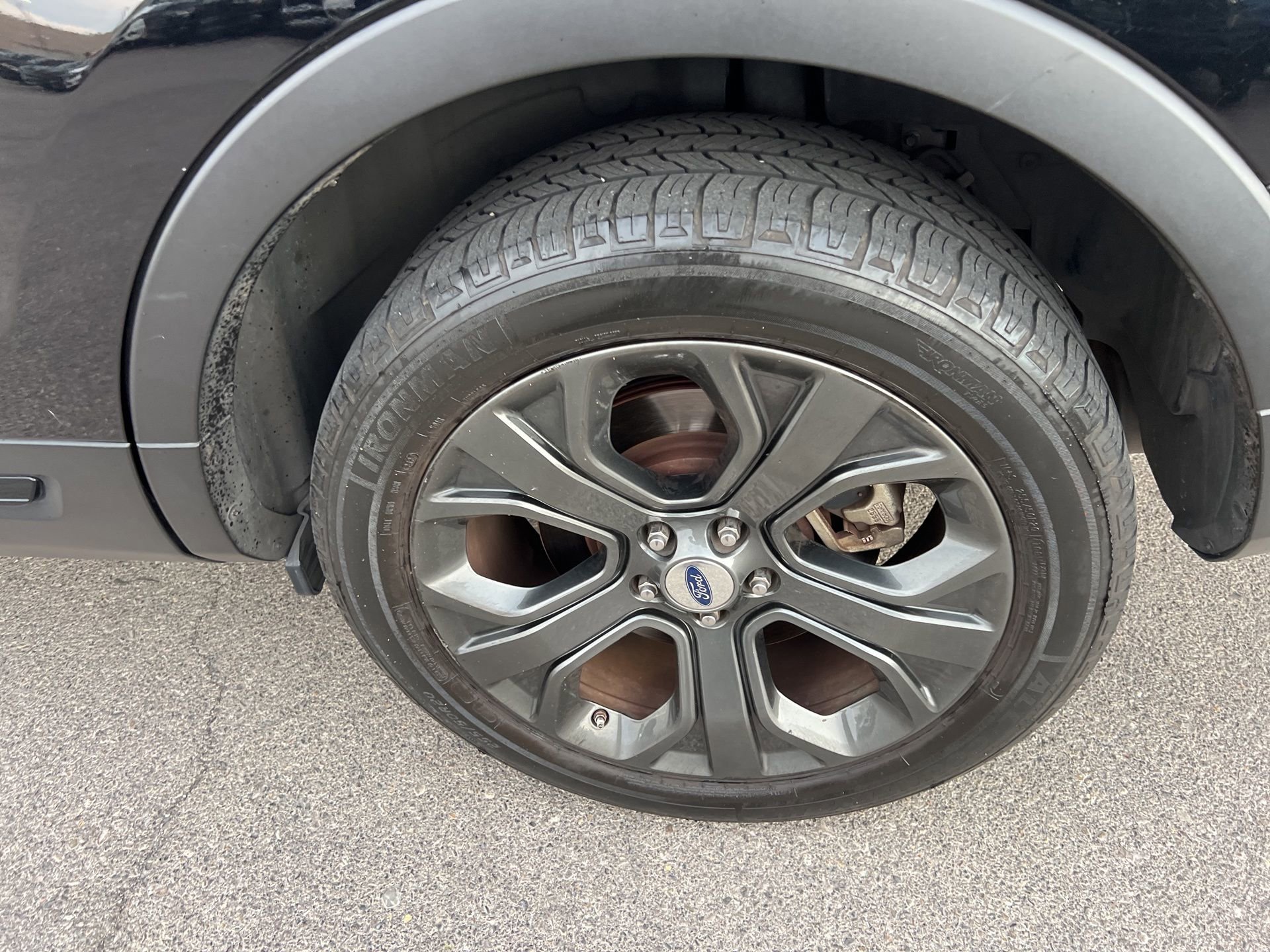 Used 2018 Ford Explorer Sport w/ Equipment Group 401A image 11