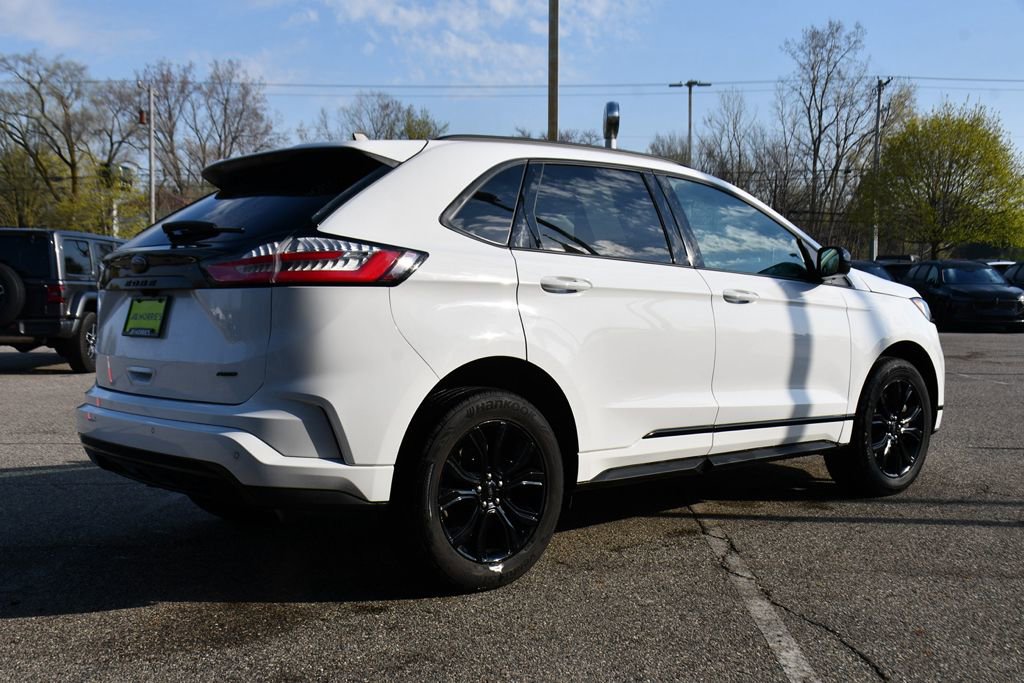 Used 2024 Ford Edge SE w/ Black Appearance Package AWD/4WD image 6