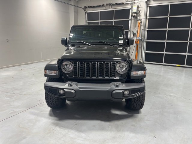 New 2025 Jeep Gladiator Sport image 2