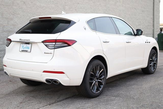 New 2024 Maserati Levante GT Ultima image 5