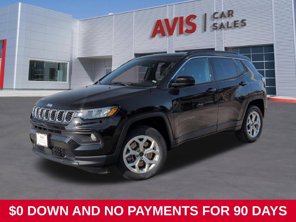 Used 2025 Jeep Compass Latitude w/ Sun & Sound Group AWD/4WD image 1