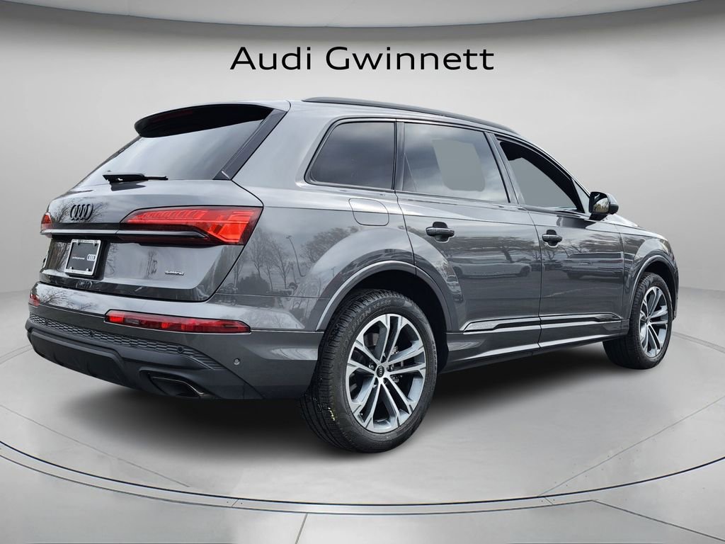 Certified 2025 Audi Q7 2.0T Premium w/ Convenience Plus Package image 7
