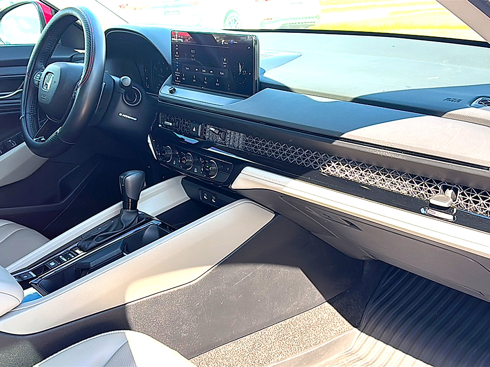 Used 2023 Honda Accord EX-L image 22