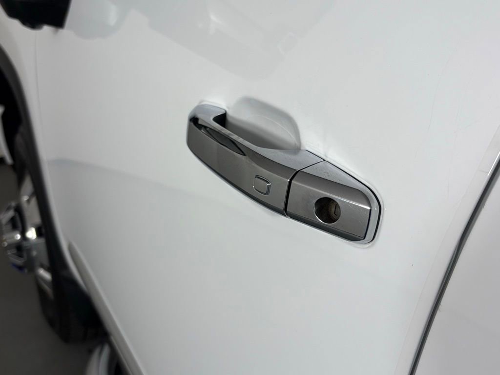 Used 2024 Chevrolet Silverado 3500 High Country w/ High Country Premium Package image 14