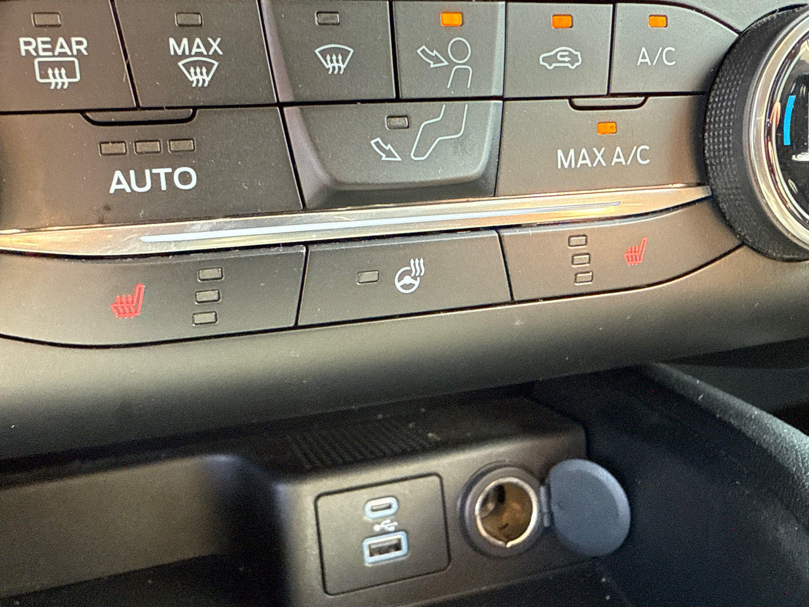 Used 2020 Ford Escape SEL AWD/4WD image 21
