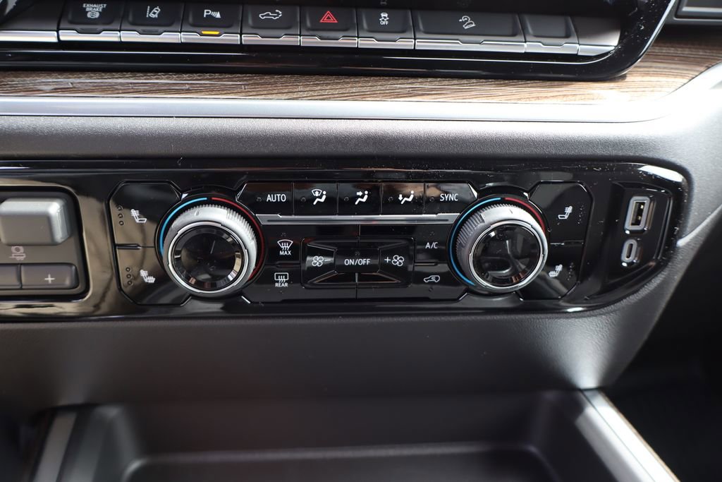 New 2026 Chevrolet Silverado 2500 LT image 23