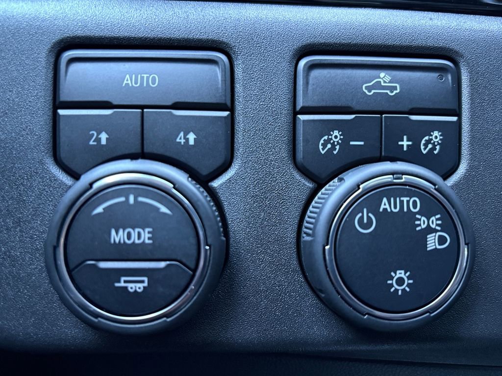 Used 2022 Chevrolet Silverado 1500 LT w/ Protection Package image 3