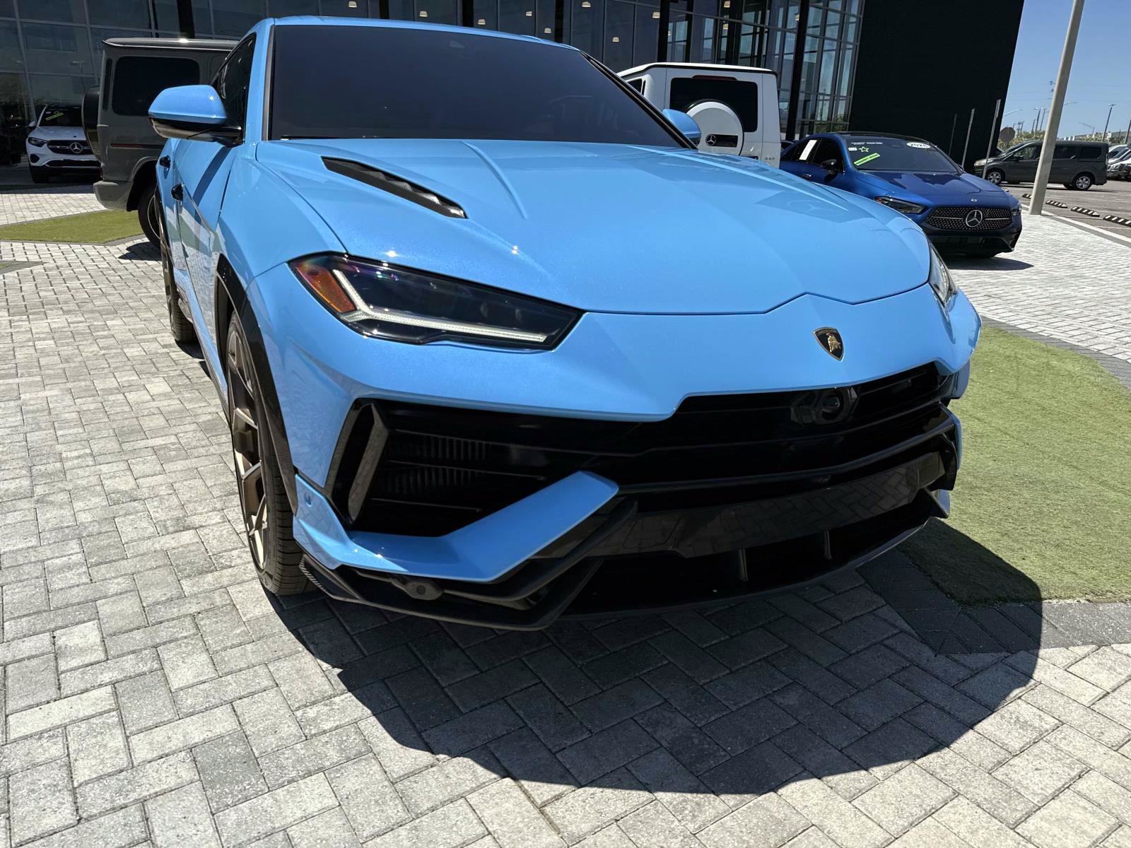 Used 2024 Lamborghini Urus Performante AWD/4WD image 8