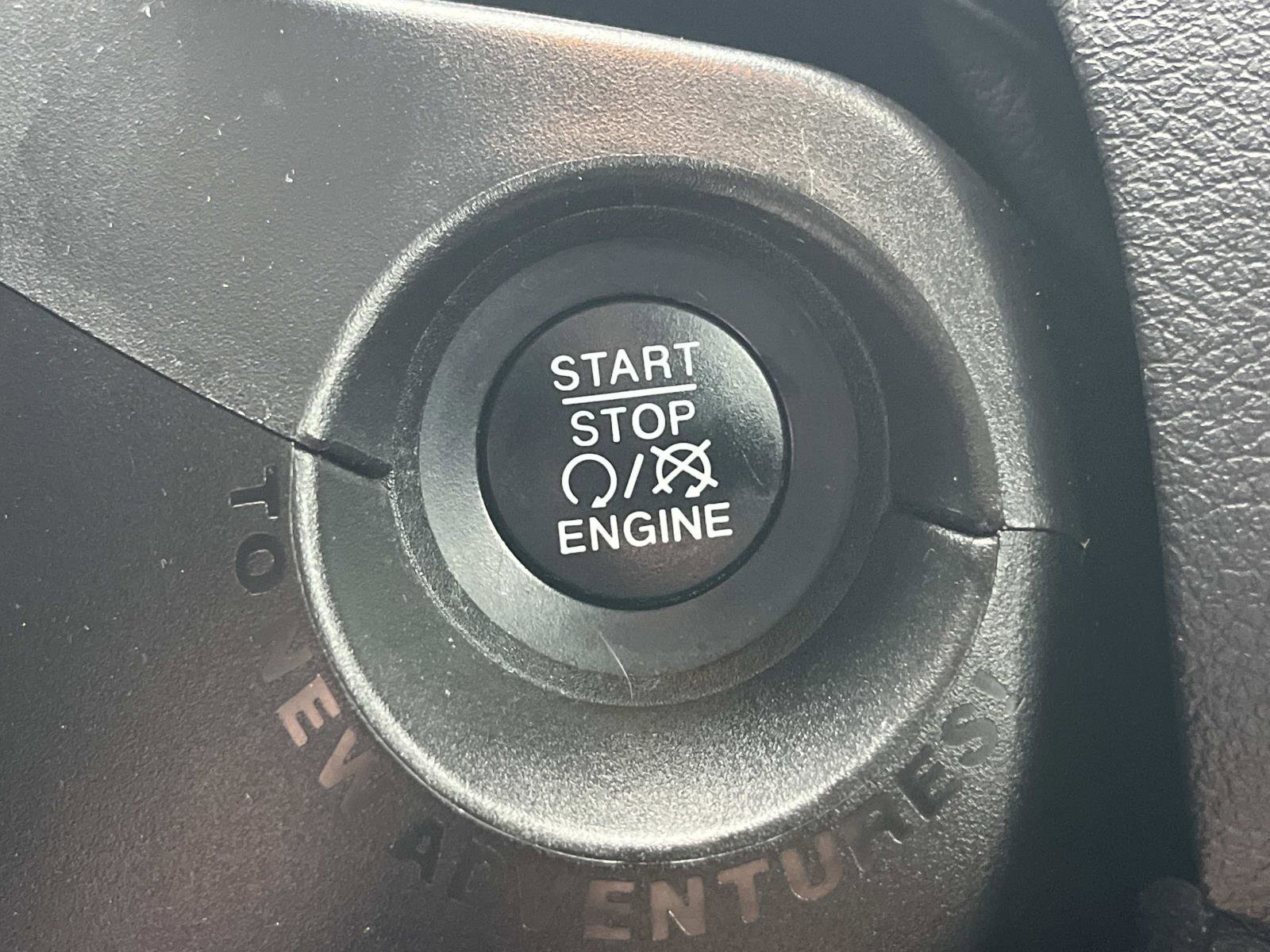 Used 2021 Jeep Renegade Latitude image 29