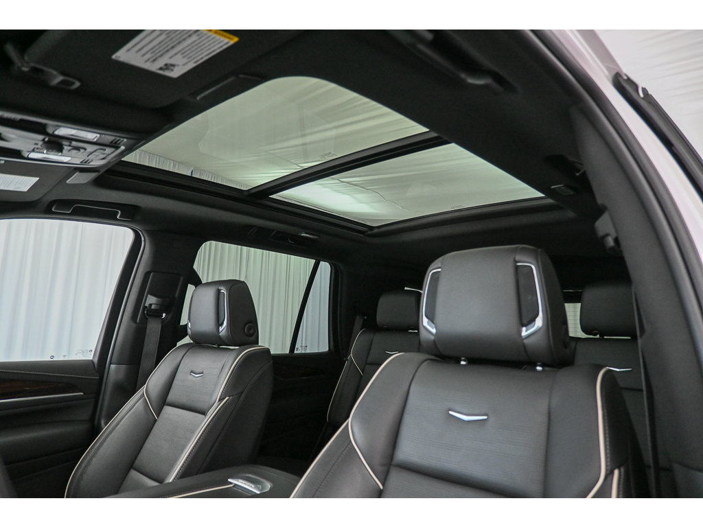 Certified 2023 Cadillac Escalade Premium Luxury AWD/4WD image 38