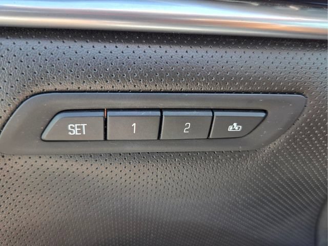 Used 2014 Cadillac XTS Luxury FWD image 32