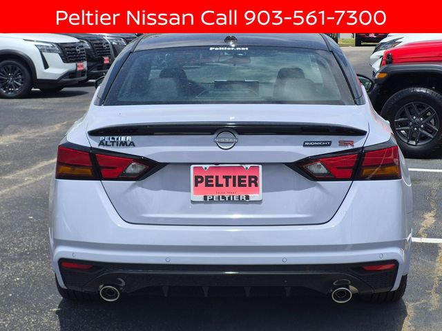 New 2026 Nissan Altima 2.5 SR w/ SR Midnight Edition Package FWD image 4