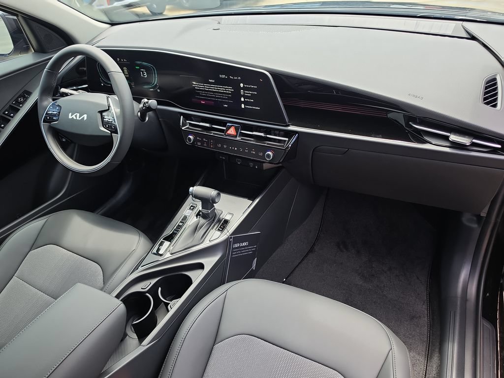 New 2026 Kia Niro EX FWD image 11