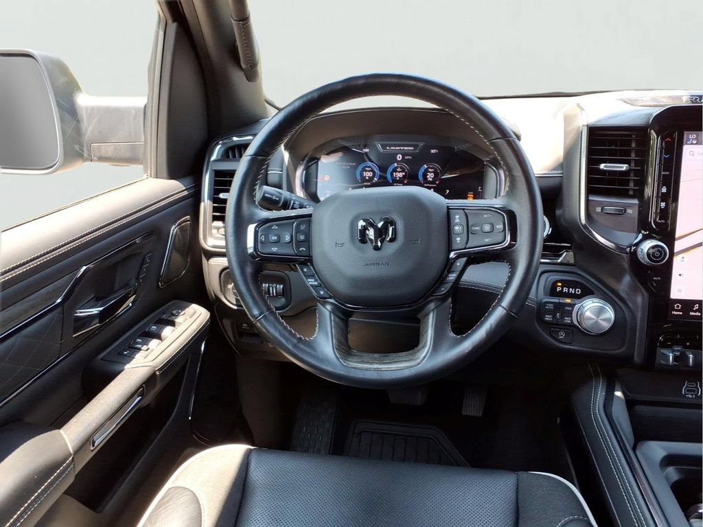 Used 2025 RAM 1500 Limited AWD/4WD image 23