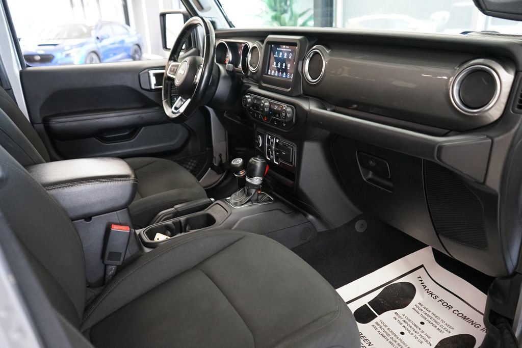Used 2021 Jeep Wrangler Unlimited Sahara AWD/4WD image 41