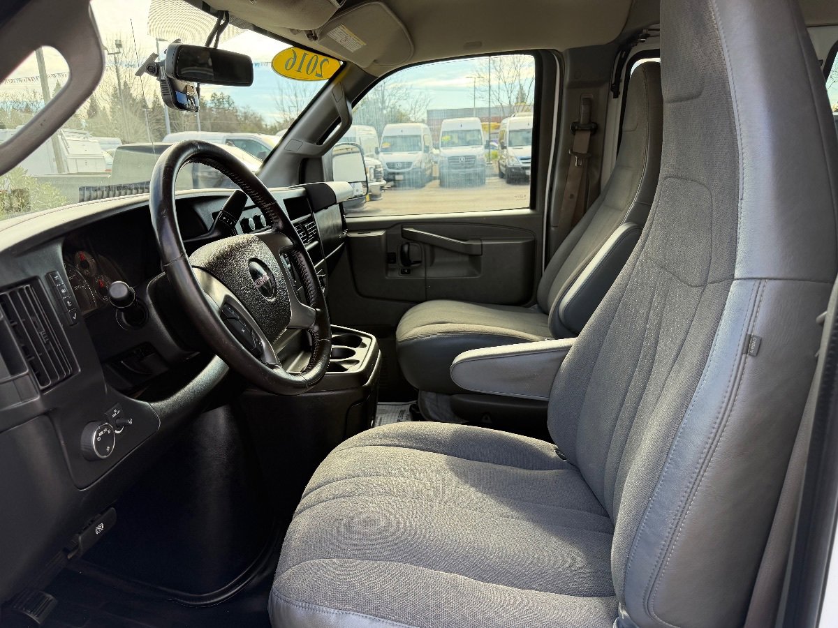 Used 2016 GMC Savana 3500 LS w/ Chrome Appearance Package image 13
