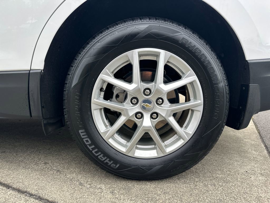 Used 2023 Chevrolet Equinox LT w/ LPO, Floor Liner Package AWD/4WD image 27