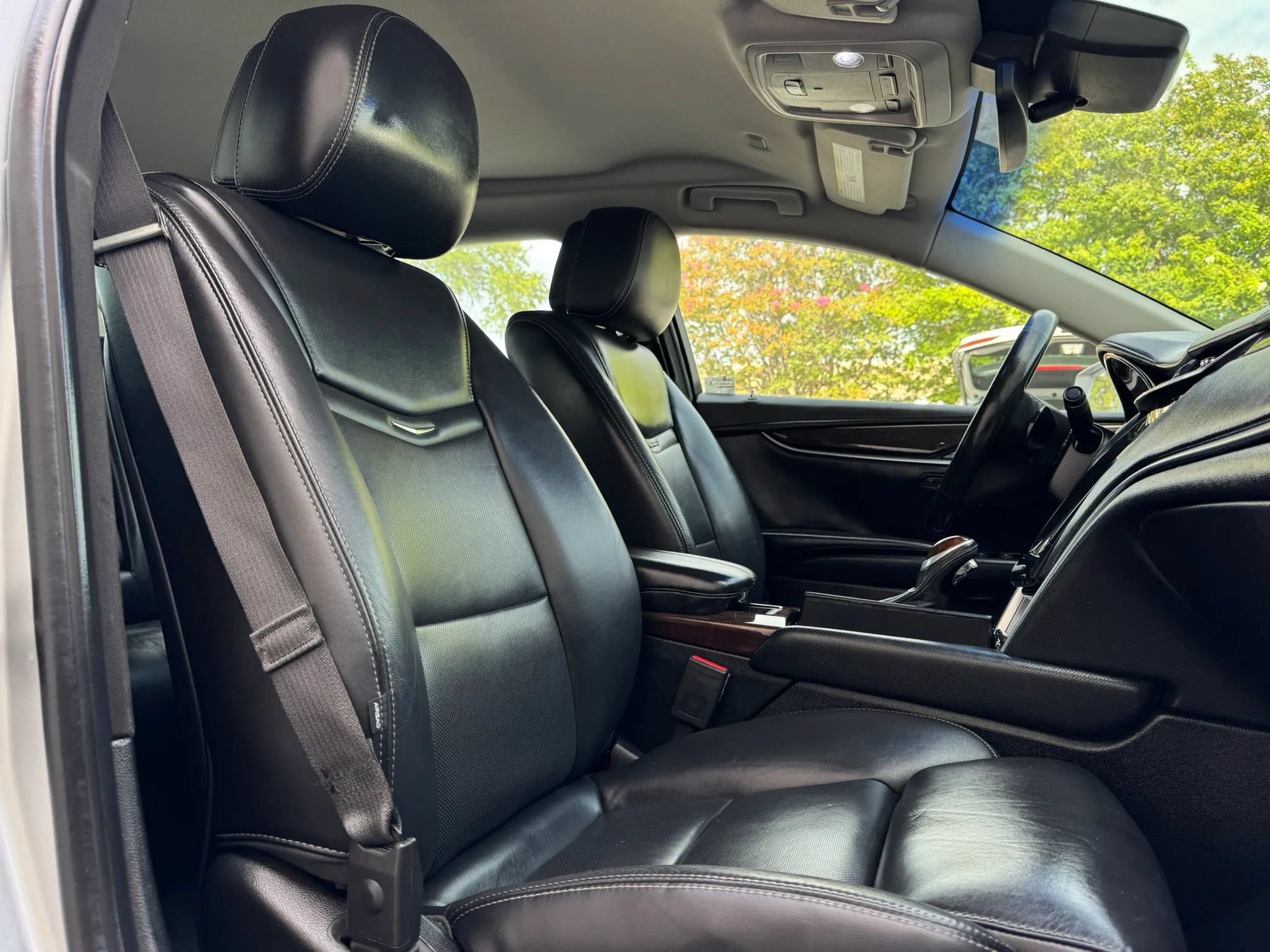 Used 2013 Cadillac XTS Luxury w/ Driver Awareness Package FWD image 26