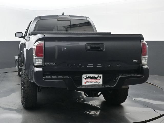 Used 2020 Toyota Tacoma TRD Sport AWD/4WD image 21