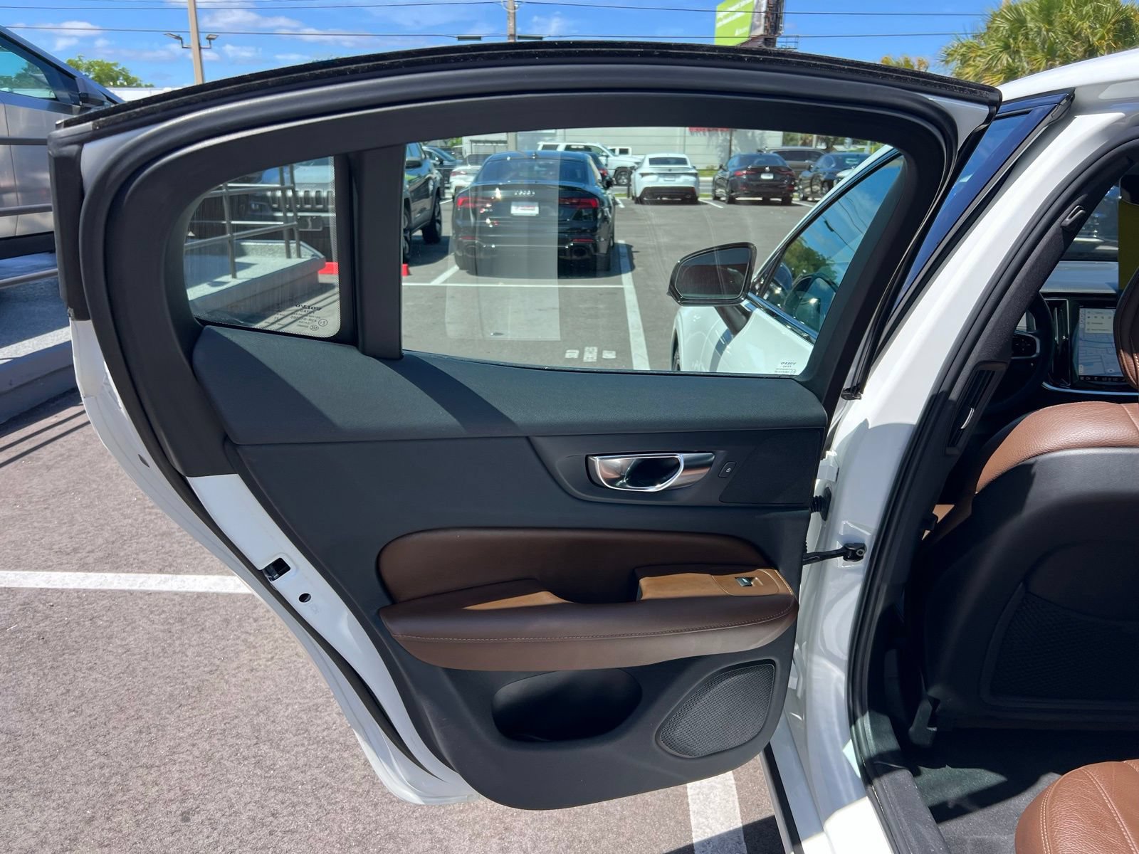 Used 2024 Volvo S60 B5 Ultimate AWD/4WD image 54