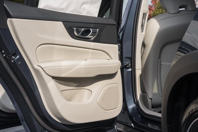 New 2026 Volvo V60 B5 Cross Country Plus w/ Protection Package Premier image 33