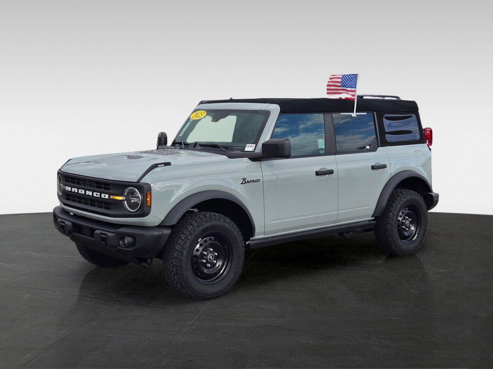 Used 2023 Ford Bronco Black Diamond image 8