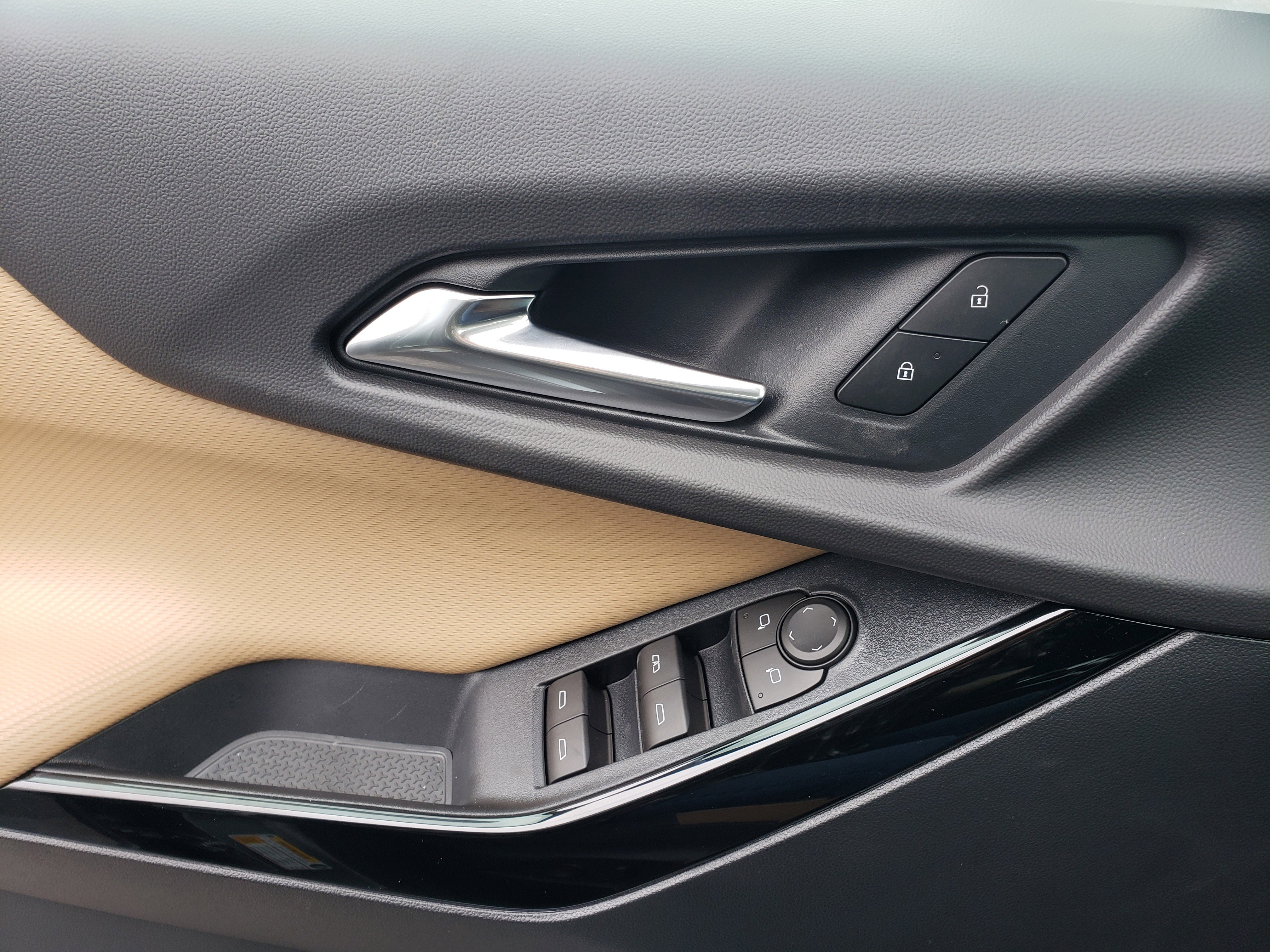 New 2026 Chevrolet Equinox ACTIV image 13