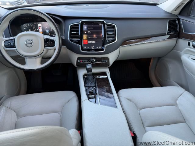 Used 2016 Volvo XC90 T6 Momentum w/ Momentum Plus Package image 10