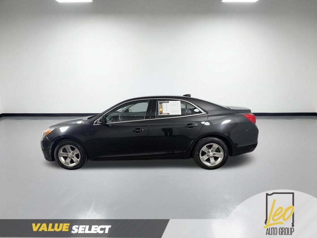 Used 2015 Chevrolet Malibu LT FWD image 2