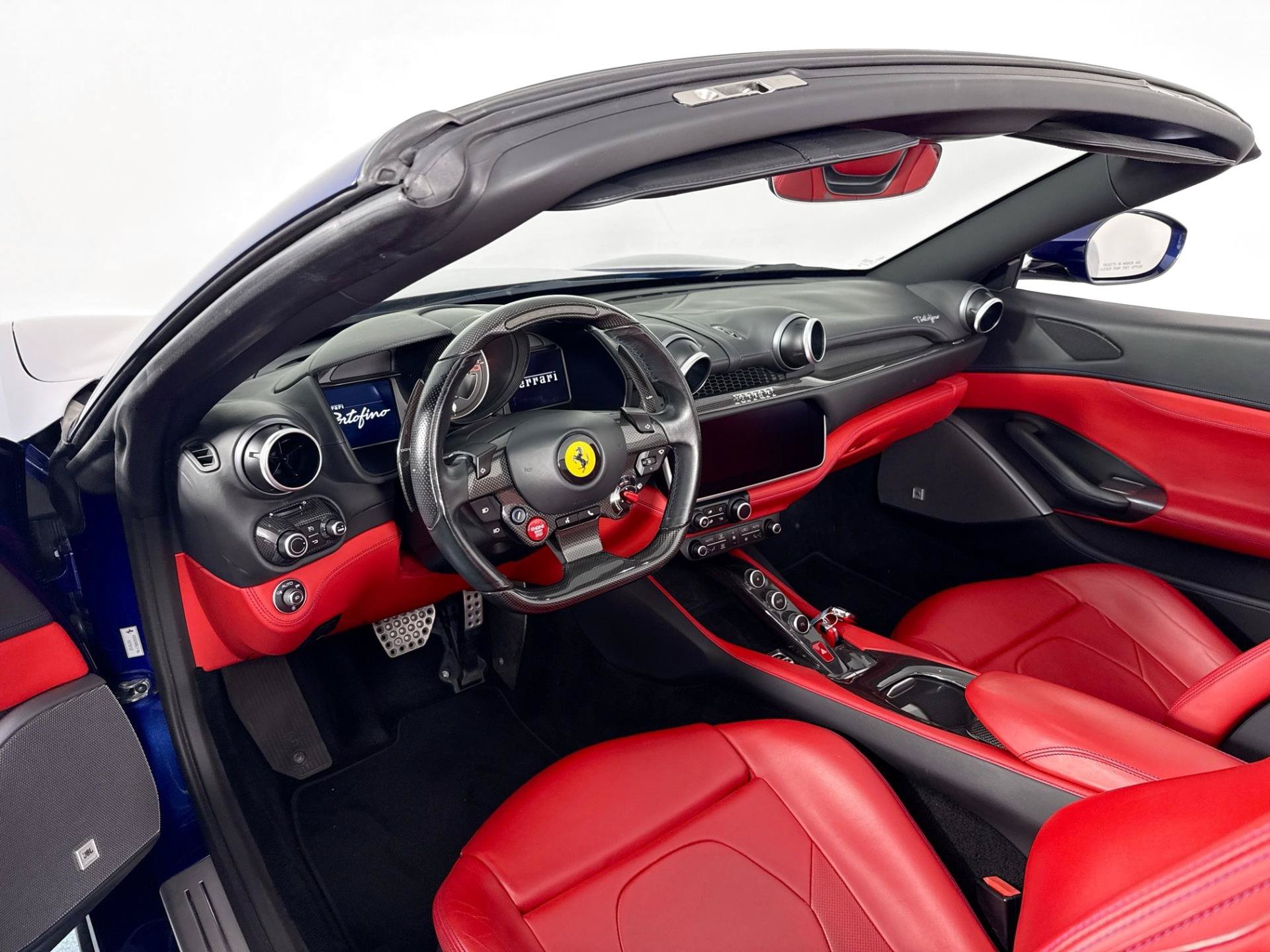 Used 2019 Ferrari Portofino RWD image 9