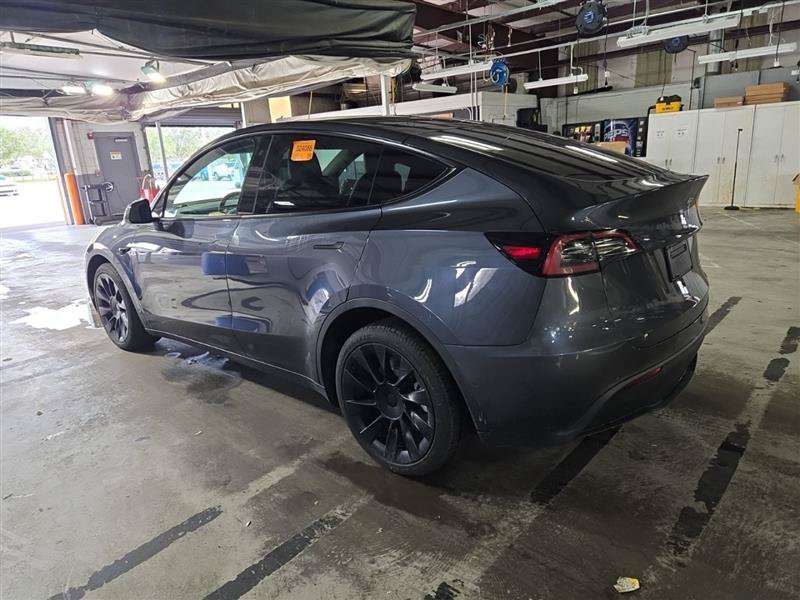 Used 2022 Tesla Model Y Long Range AWD/4WD image 4