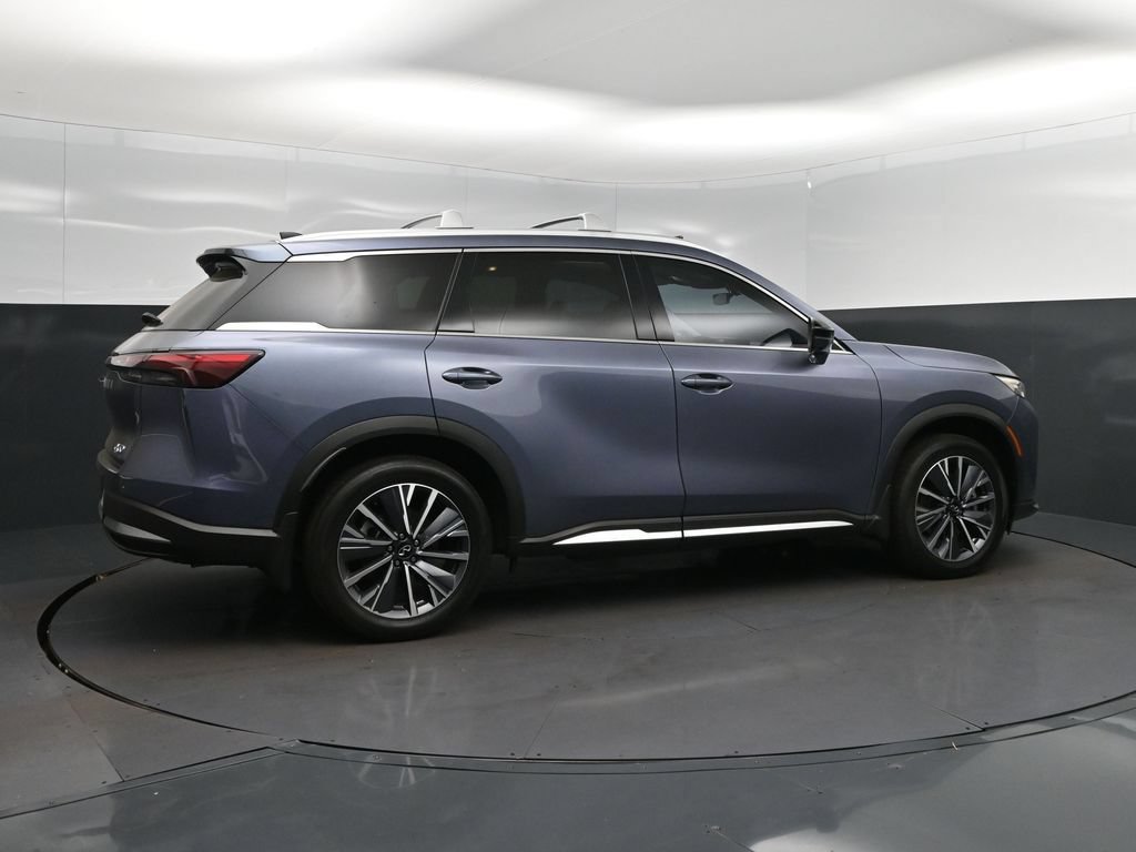 Certified 2026 INFINITI QX60 Luxe w/ Cargo Package FWD image 8