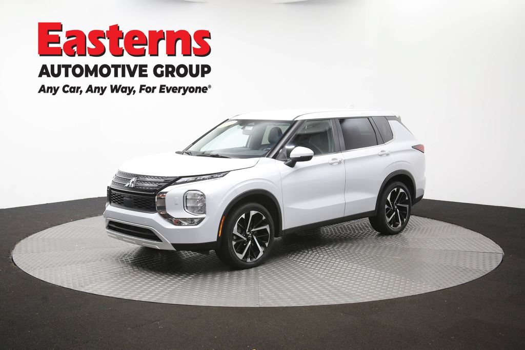 Used 2024 Mitsubishi Outlander SE AWD/4WD image 57