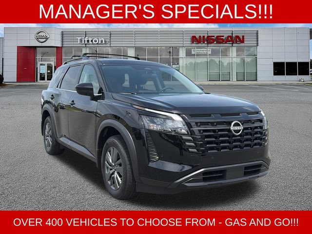 New 2026 Nissan Pathfinder SV w/ SV Premium Package