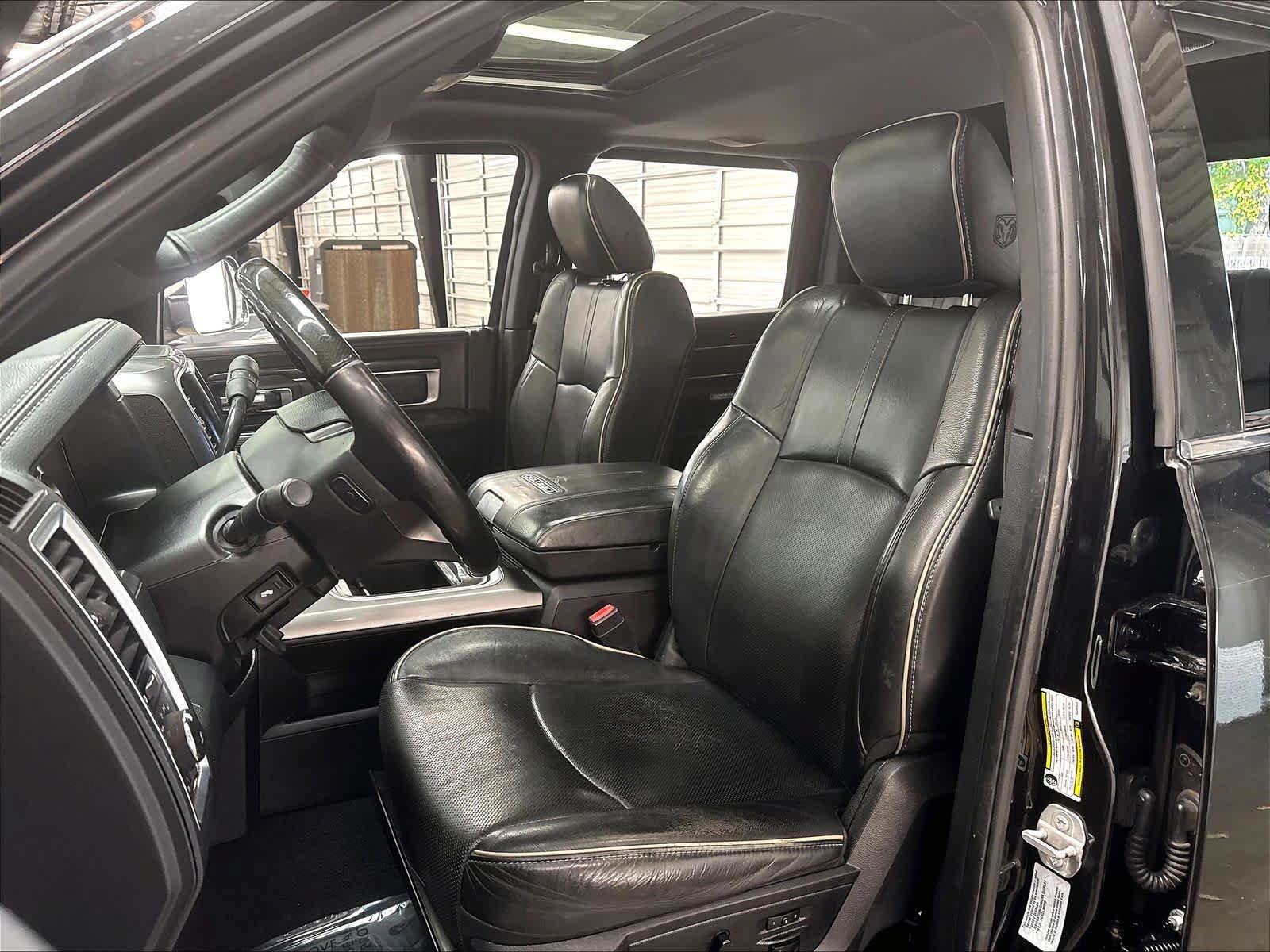 Used 2016 RAM 2500 Limited AWD/4WD image 24