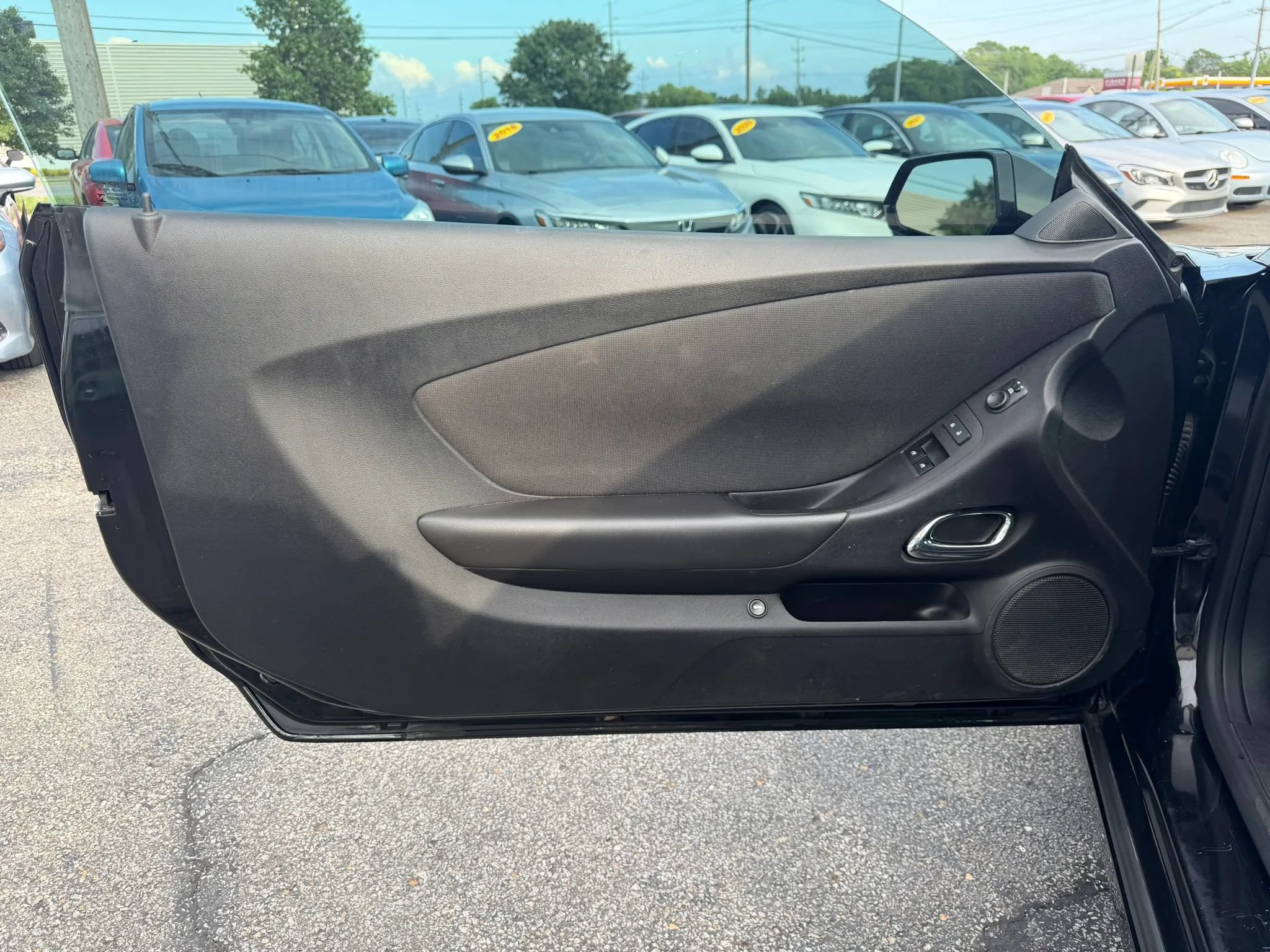Used 2014 Chevrolet Camaro LT RWD image 11