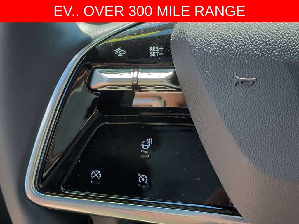 Used 2024 Cadillac Lyriq Luxury w/ LPO, Floor Liner Package AWD/4WD image 11