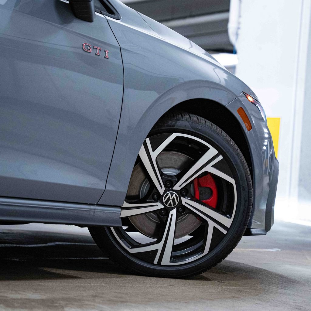 New 2026 Volkswagen GTI SE FWD image 7