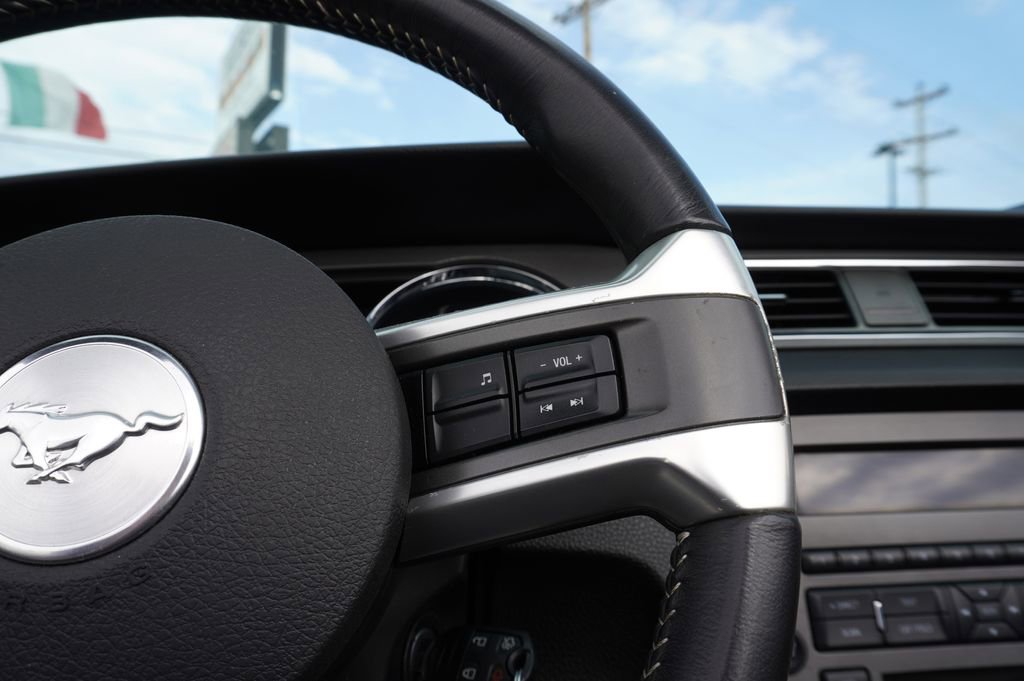 Used 2013 Ford Mustang GT image 21