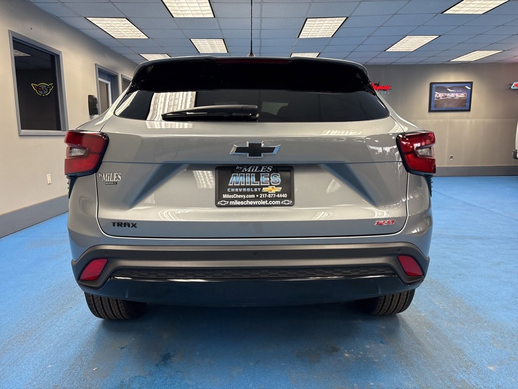 Certified 2025 Chevrolet Trax RS w/ Sunroof Package image 7
