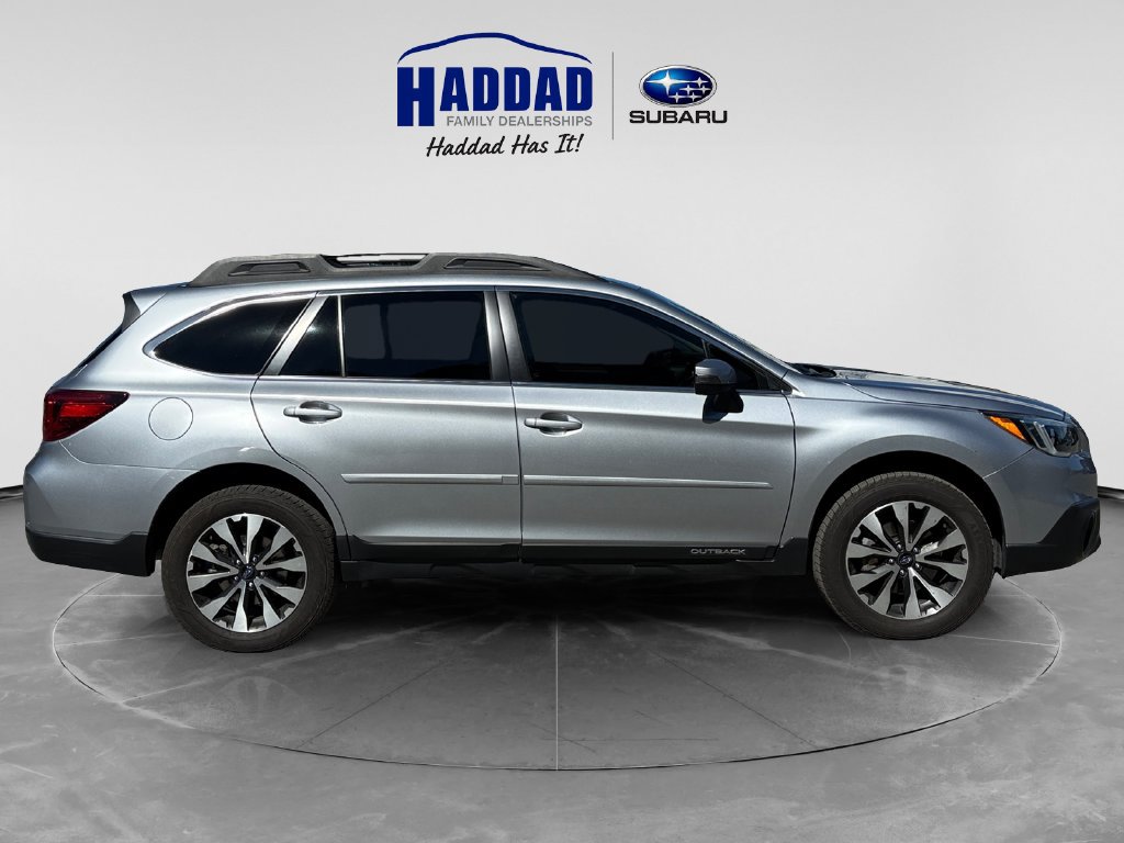 Used 2017 Subaru Outback 3.6R Limited AWD/4WD image 6