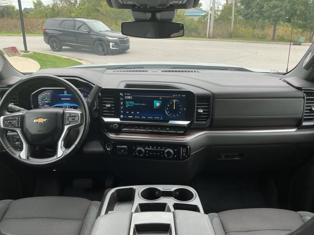 Used 2024 Chevrolet Silverado 1500 LT w/ Protection Package AWD/4WD image 22