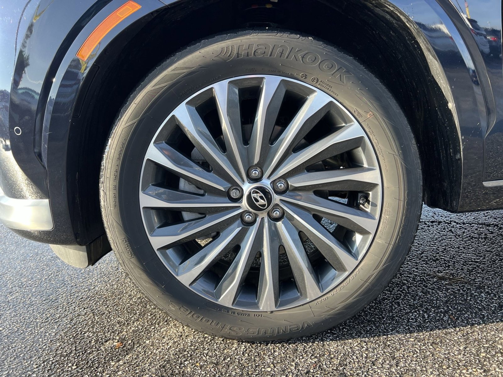 Used 2024 Hyundai Palisade Calligraphy image 12