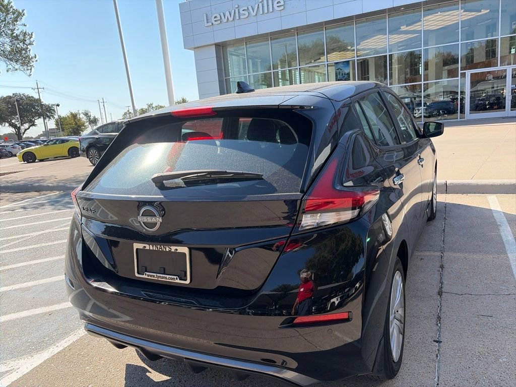 Certified 2025 Nissan Leaf S FWD image 7
