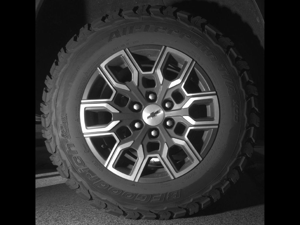 Used 2023 Chevrolet Colorado Z71 w/ Z71 Convenience Package 2 AWD/4WD image 9