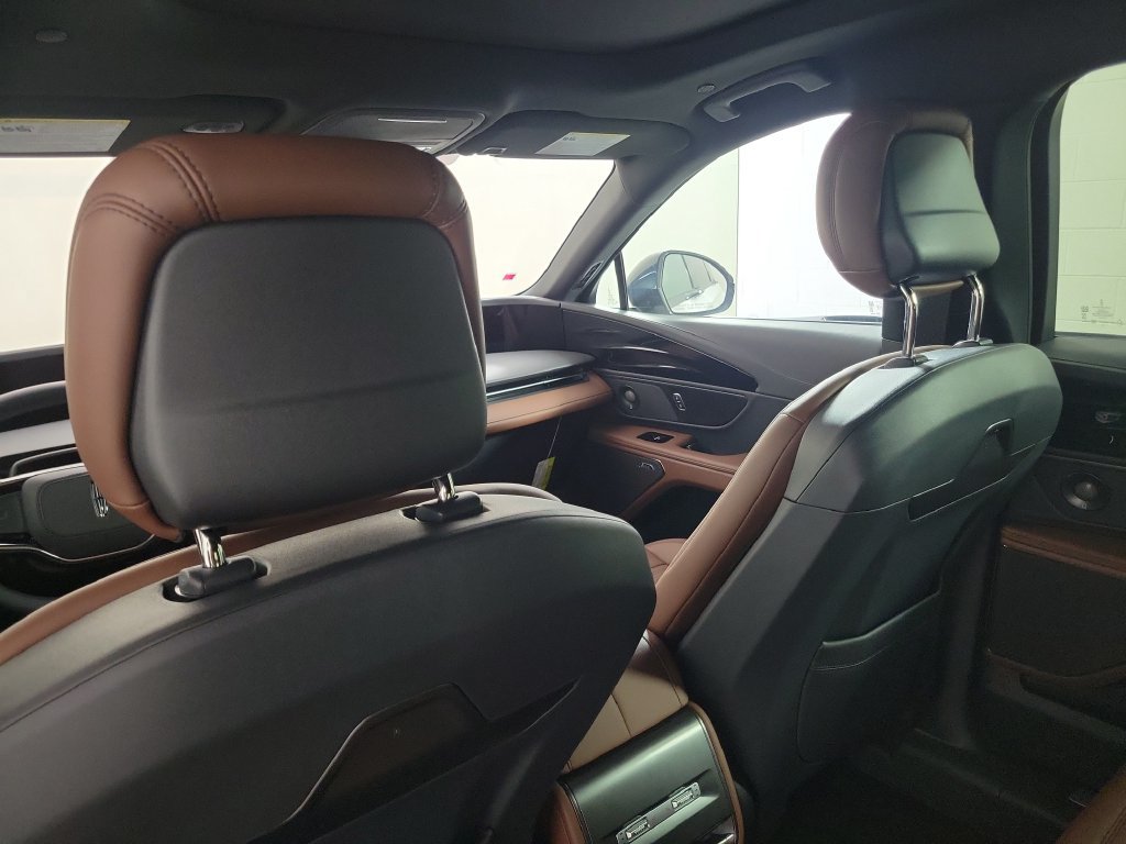 New 2026 Lincoln Nautilus Reserve AWD/4WD image 14