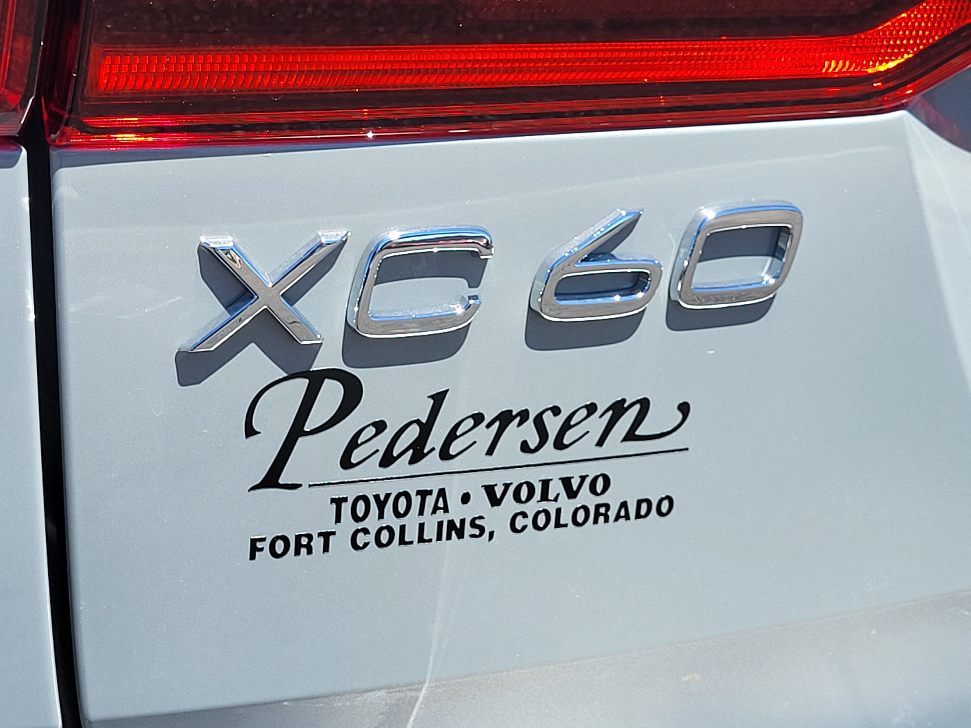 New 2026 Volvo XC60 T8 Plus w/ Protection Package Premier AWD/4WD image 8