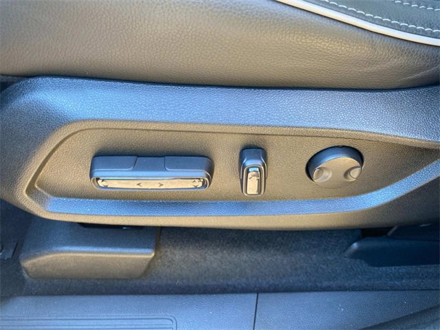 Used 2025 Honda Pilot Elite image 15