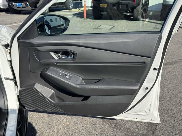 Used 2025 Honda Accord Sport image 6