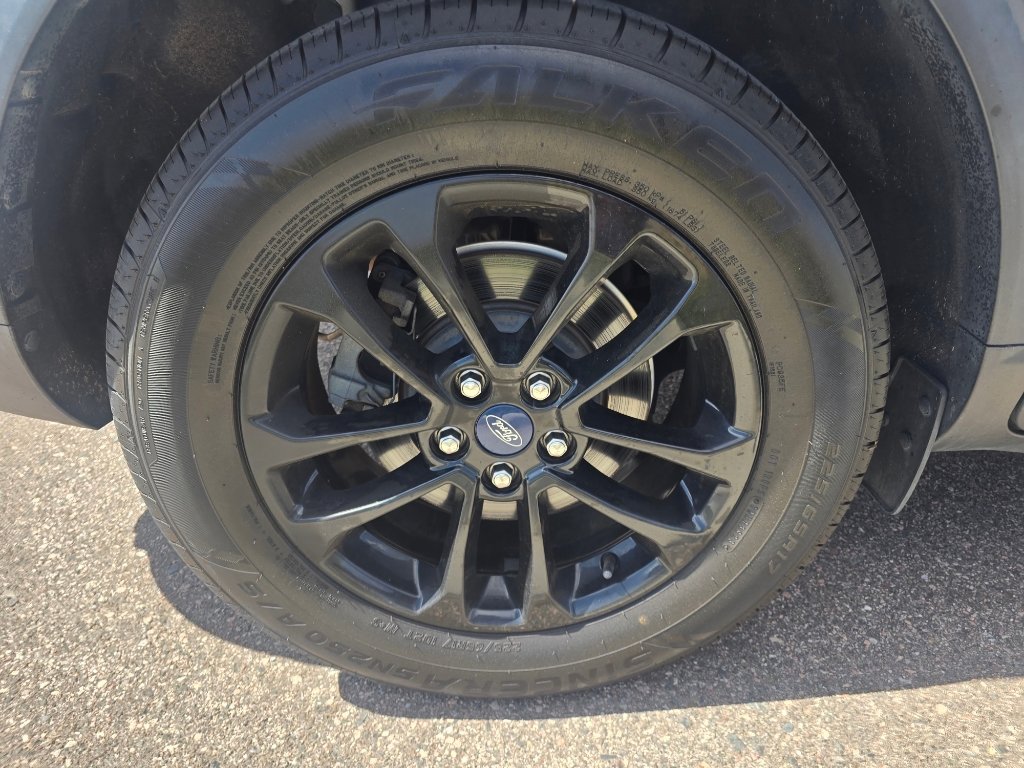 Used 2020 Ford Escape SE Sport image 9